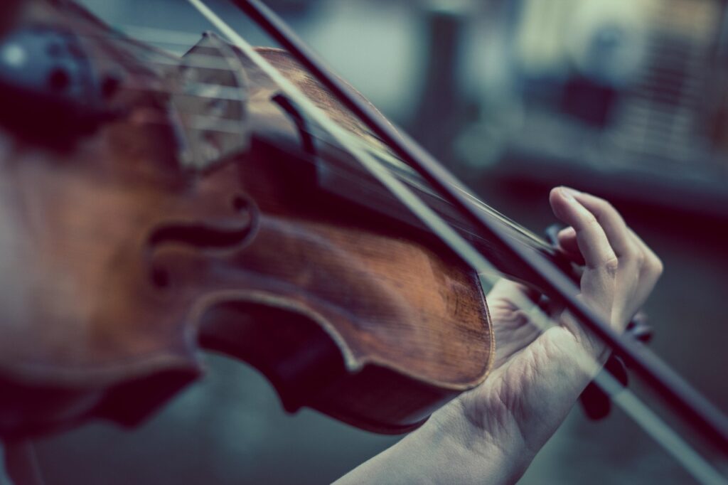 violin being played